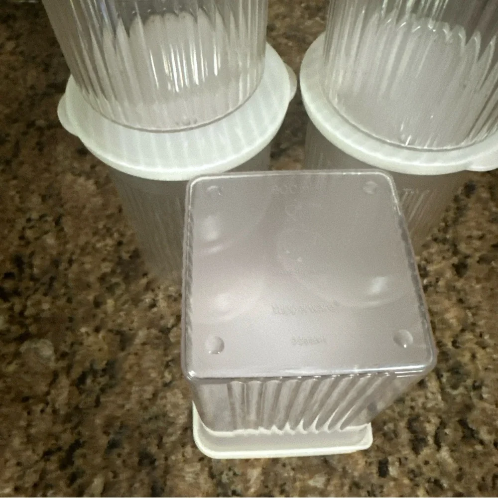 Tupperware Family Mates 6pc RARE Containers Clear with Pearlescent seals
